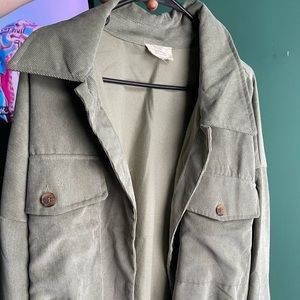 Cute pale green oversized jacket - size 1X but fits more like a large